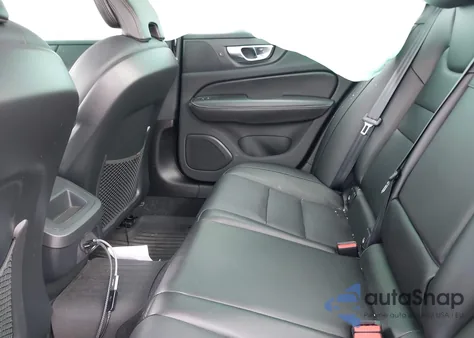 2021 Volvo S60 T6 Momentum z USA, uszkodzony, nr VIN 7JRA22TK3MG080741